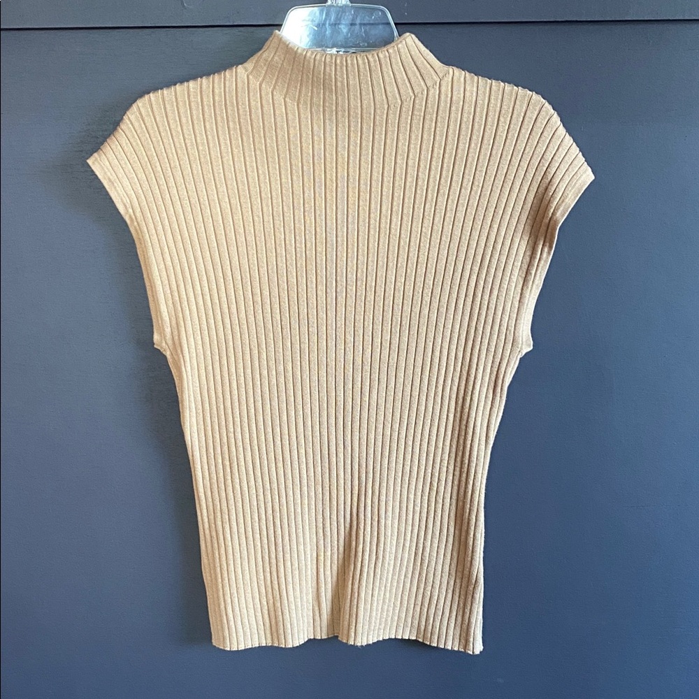 Cable & Gauge Ribbed Short Sleeve Top in Beige